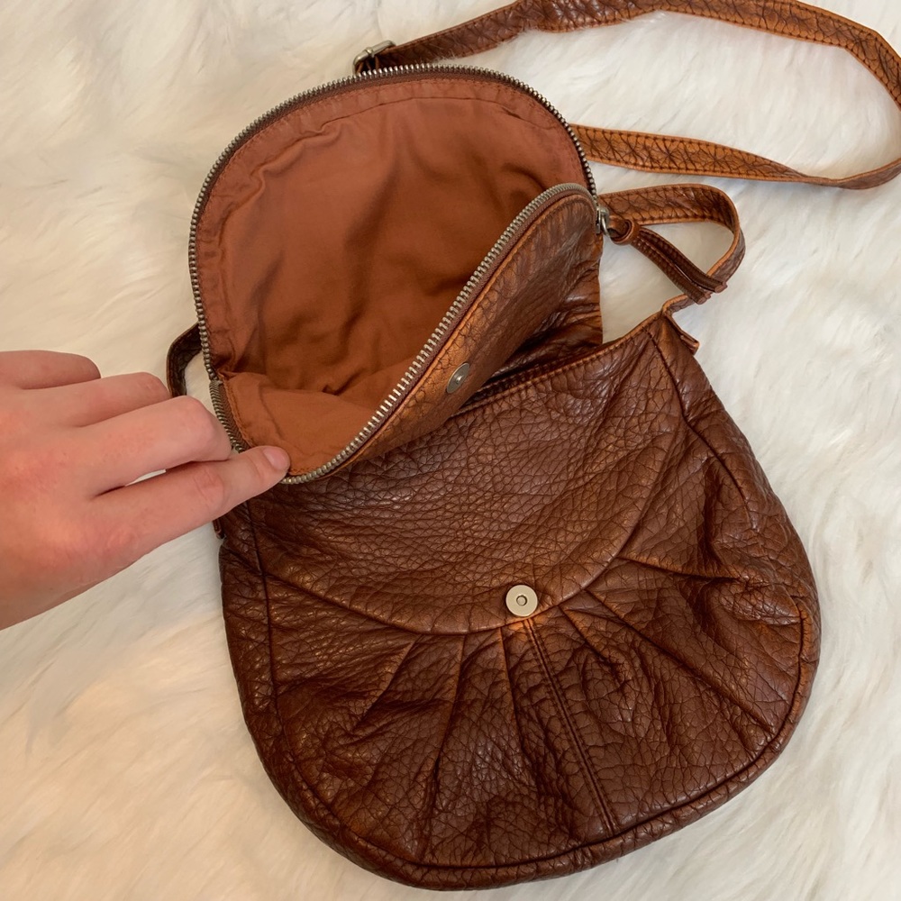 Aeropostale “Not Leather” Brown Crossbody Purse - Picture 4 of 7